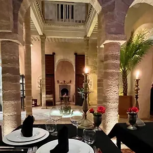 3* رياد Malaika